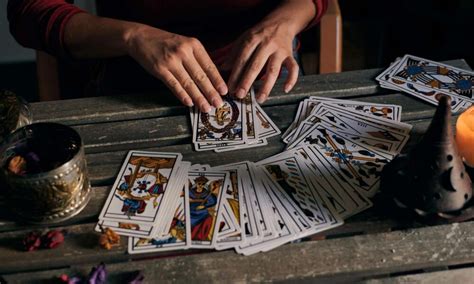 tarot en bilbao|10 sitios donde me pueden echar las cartas en Bilbao